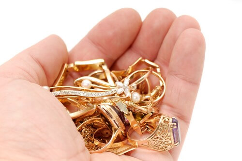 How to Turn Unwanted Jewelry into Cash