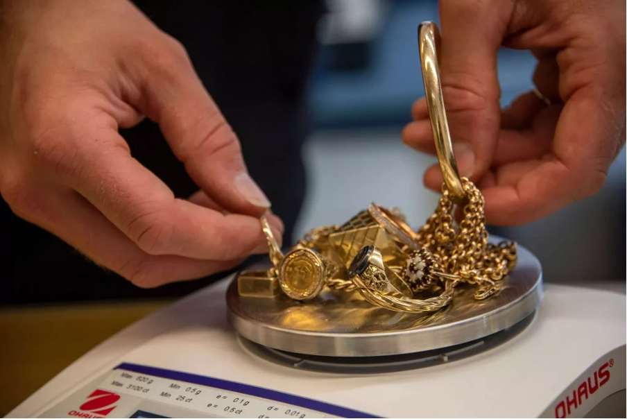 Selling Your Gold and Silver in Chicagoland