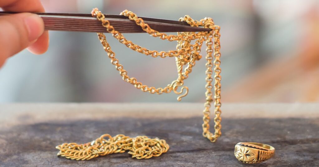 Should You Melt Down or Sell Old Gold Jewelry from an Inheritance