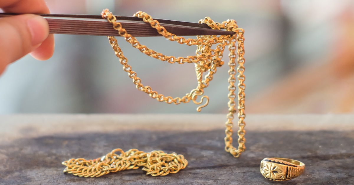 Should You Melt Down or Sell Old Gold Jewelry from an Inheritance