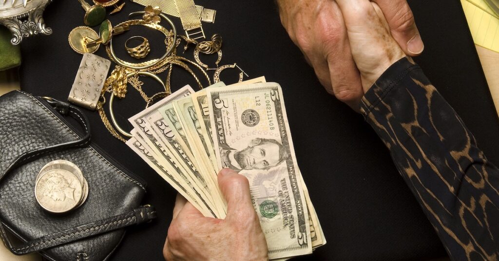 How to Help Your Parents Sell Their Valuables Before Moving to Senior Living